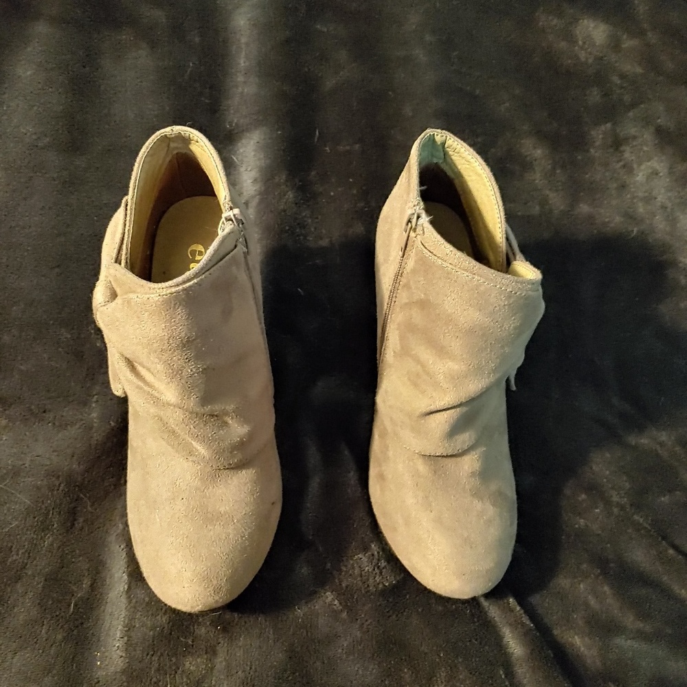 Booties - Picture 3 of 5